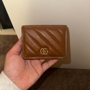 AUTHENTIC Gucci Tan Quilted Leather Card Wallet with Gold GG